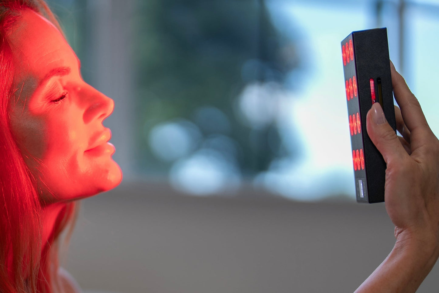 Red Light Therapy for Cold Sores — How It Can Help